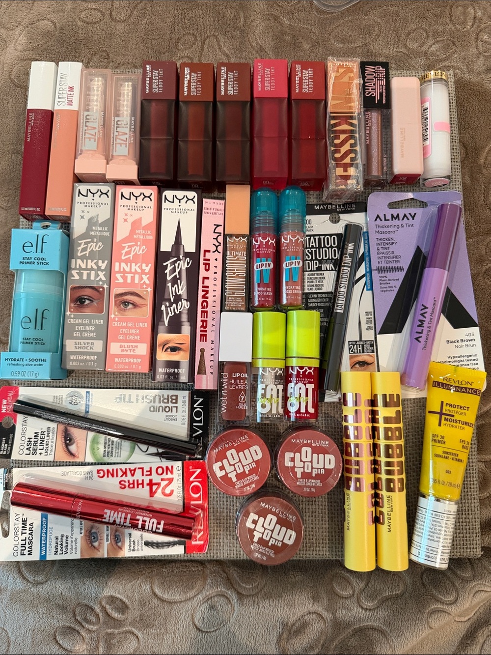 Assorted Women's Makeup Set - Lipsticks, Mascaras, Primers (Multiple Shades)